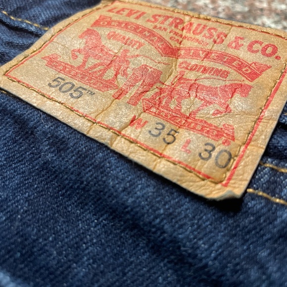 Levi’s 505 35x30 - Men’s - Picture 2 of 6